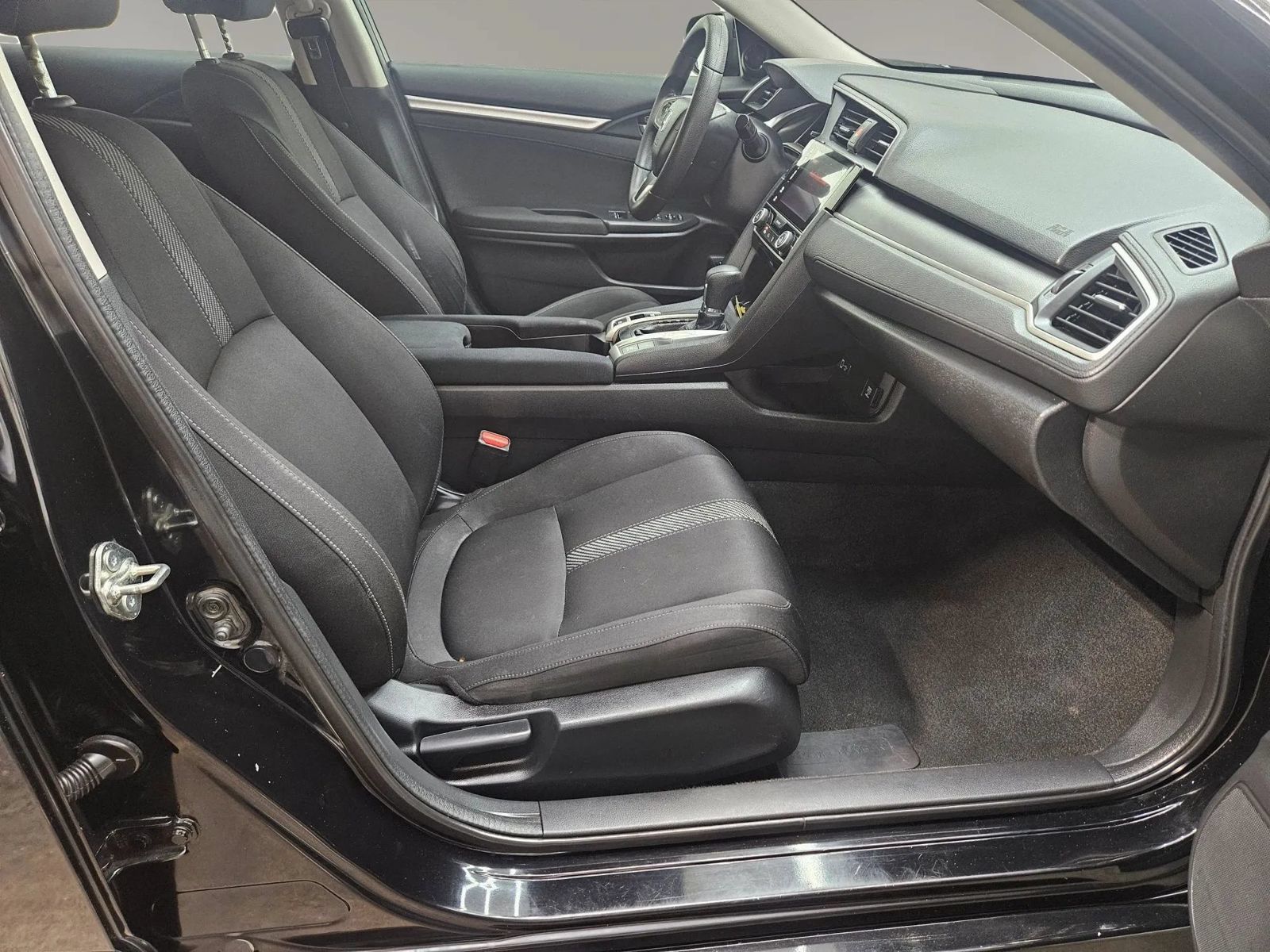 Used 2018 Honda Civic EX image 12