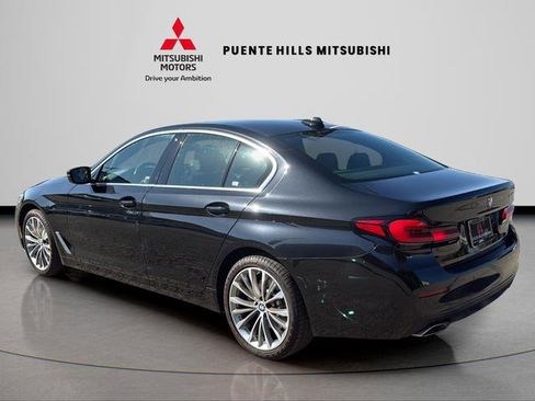 Used 2023 BMW 530i w/ Convenience Package RWD image 7