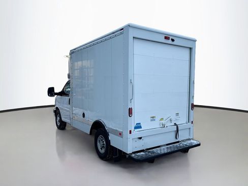 Used 2023 Chevrolet Express 3500 w/ Power Convenience Package image 5