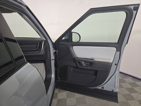 Used 2024 Rivian R1S Adventure image 18