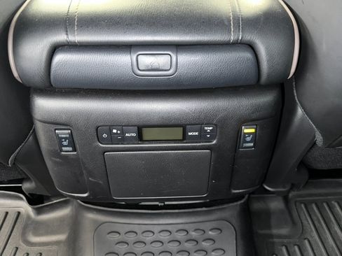 Used 2023 Nissan Armada Platinum w/ Captain's Chairs Package AWD/4WD image 24