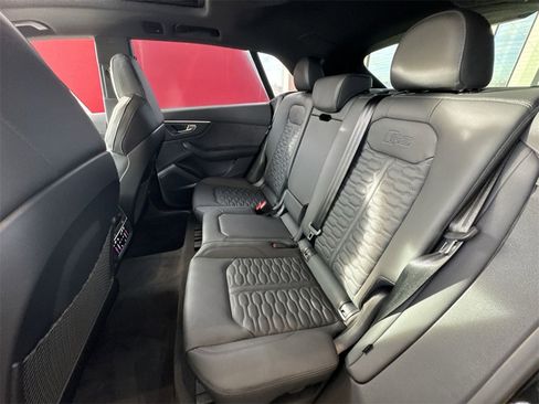 New 2025 Audi RS Q8 performance image 23