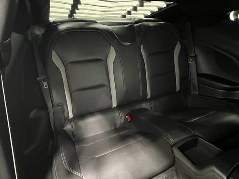 Used 2019 Chevrolet Camaro SS RWD image 33