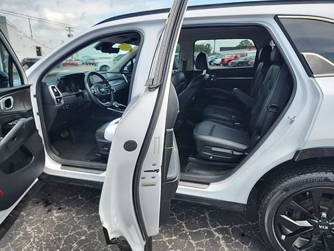 Used 2021 Kia Sorento SX AWD/4WD image 10