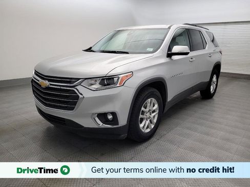 Used 2020 Chevrolet Traverse LT image 1
