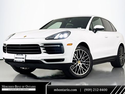 Used 2023 Porsche Cayenne Platinum Edition image 1