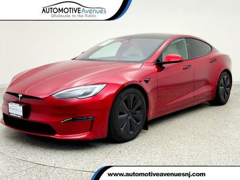 Used 2024 Tesla Model S Plaid image 1