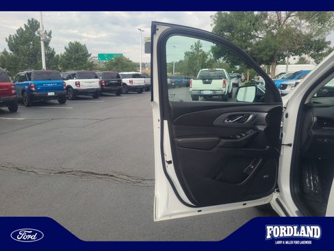 Used 2019 Chevrolet Traverse Premier w/ LPO, Floor Liner Package AWD/4WD image 13