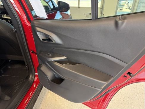 New 2026 Chevrolet Trax LT image 39