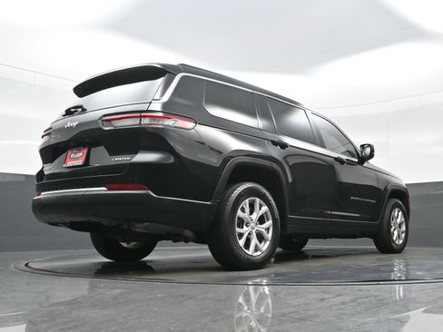 Used 2022 Jeep Grand Cherokee L Limited AWD/4WD image 31