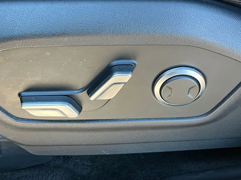 Used 2025 Hyundai Santa Fe SEL image 25