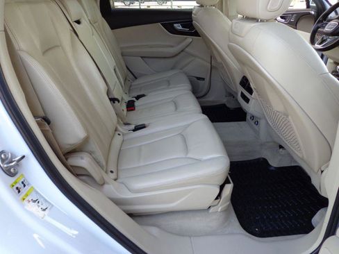 Used 2018 Audi Q7 3.0T Premium Plus w/ Premium Plus Package image 19
