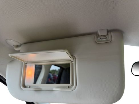 Used 2015 Ford Escape SE FWD image 17