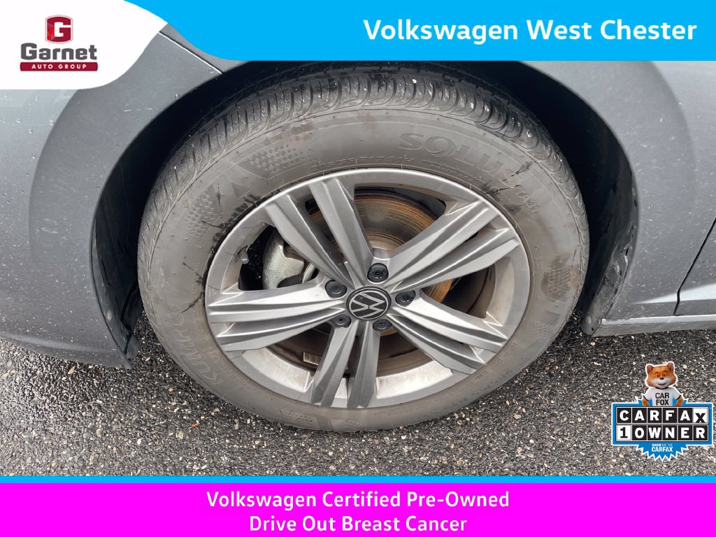 Certified 2024 Volkswagen Jetta SE w/ Panoramic Sunroof Package FWD image 19