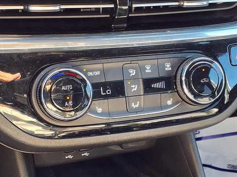 Used 2025 Buick Envista Sport Touring w/ Convenience I Package image 7