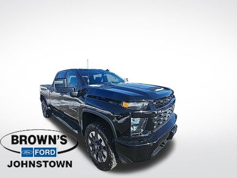 Used 2021 Chevrolet Silverado 2500 Custom w/ Custom Value Package image 1