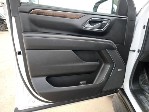 Certified 2023 Chevrolet Suburban Premier image 11