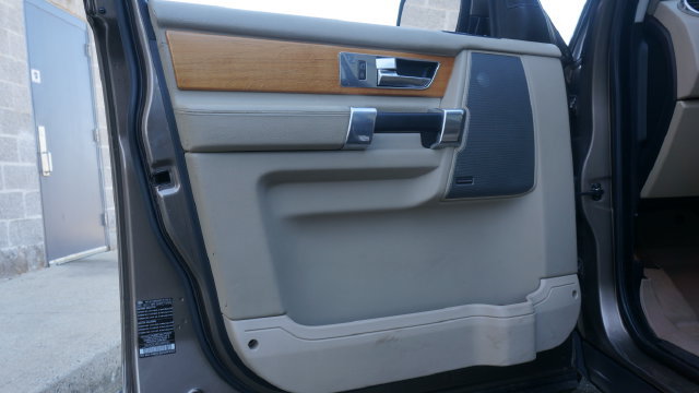 Used 2012 Land Rover LR4 HSE AWD/4WD image 32