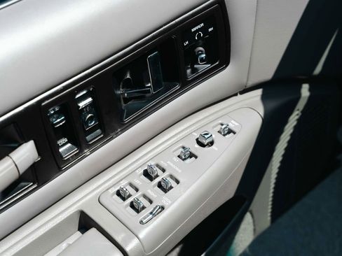 Used 1996 Chevrolet Impala SS image 29