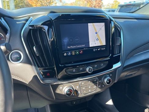 Used 2023 Chevrolet Traverse High Country image 25