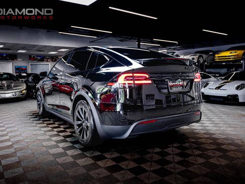 Used 2022 Tesla Model X Plaid AWD/4WD image 2