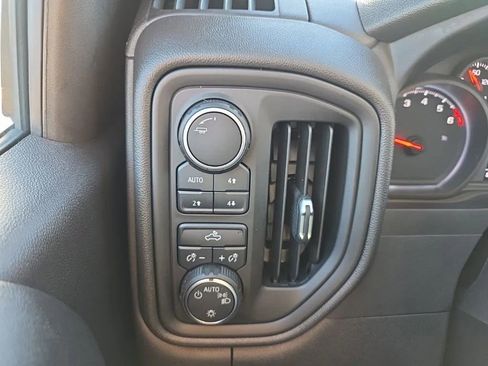 Used 2023 Chevrolet Silverado 1500 Custom Trail Boss w/ LPO, Dark Essentials Package AWD/4WD image 23