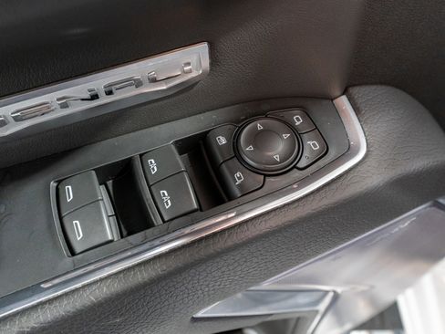 Used 2023 GMC Sierra 1500 Denali w/ Technology Package image 16