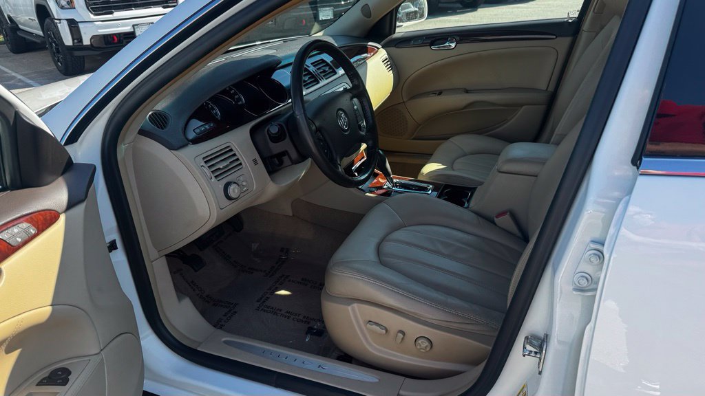 Used 2009 Buick Lucerne CXL FWD image 19