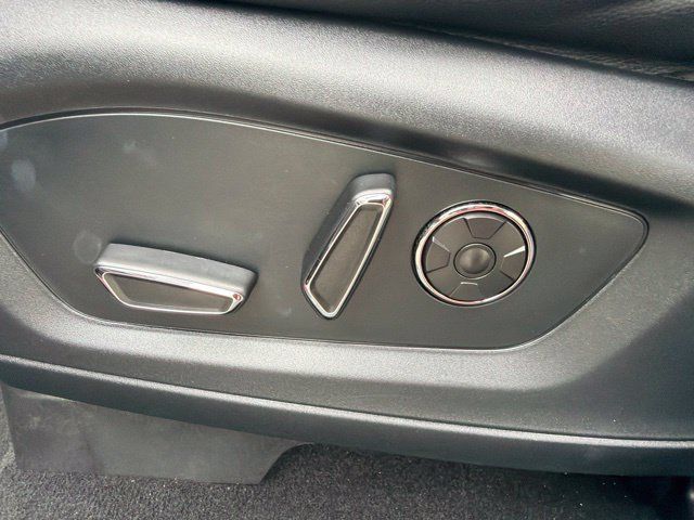 Used 2020 Ford Explorer ST w/ Premium Technology Package AWD/4WD image 29