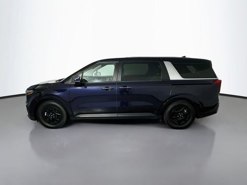 Used 2025 Kia Carnival FWD image 4