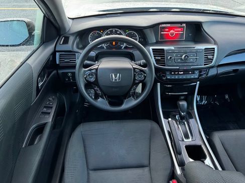 Used 2016 Honda Accord LX image 11