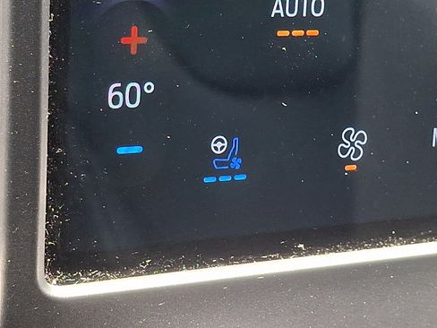 Used 2022 Ford Edge Titanium w/ Equipment Group 301A AWD/4WD image 27