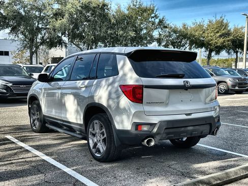 Used 2023 Honda Passport EX-L image 4