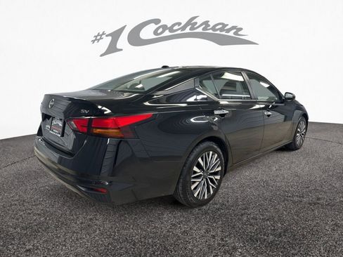 Used 2023 Nissan Altima 2.5 SV image 22
