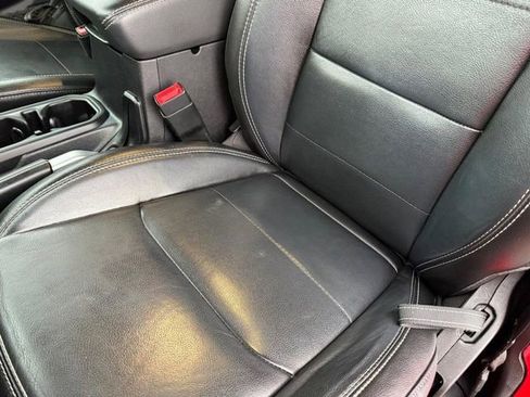 Used 2020 Jeep Wrangler Unlimited Sahara image 33