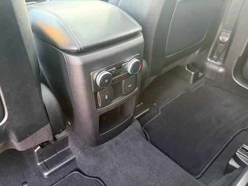 Used 2020 Ford Explorer XLT w/ Equipment Group 202A AWD/4WD image 37