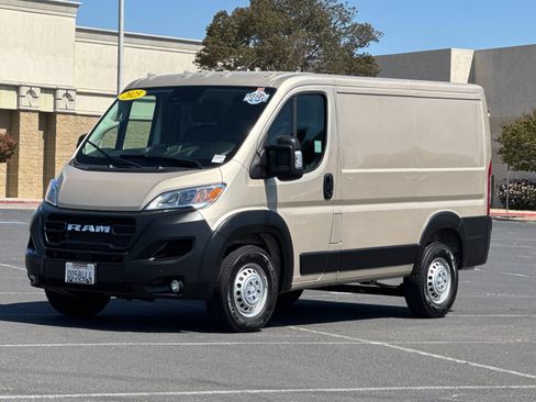 Used 2025 RAM ProMaster 1500 w/ Safety Group FWD image 8