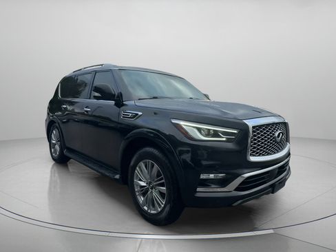 Used 2021 INFINITI QX80 Luxe image 2