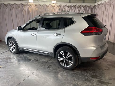 Used 2017 Nissan Rogue SL w/ SL Premium Package image 9