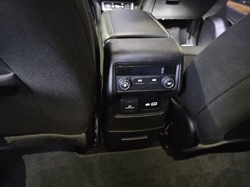 Used 2020 GMC Acadia SLE w/ Driver Convenience Package image 39