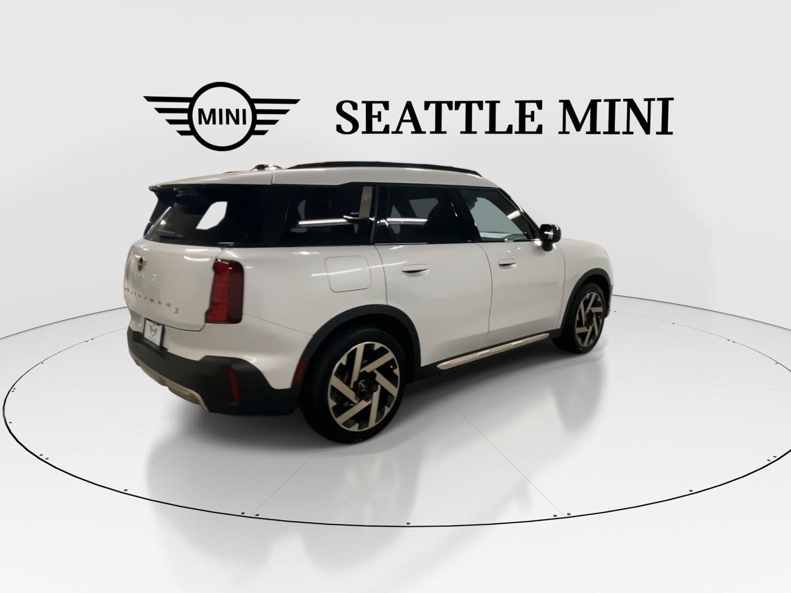 Used 2025 MINI Cooper Countryman SE w/ Comfort Package Max AWD/4WD image 11
