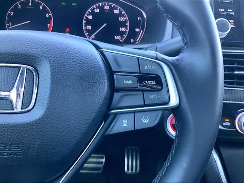 Used 2018 Honda Accord Sport image 25