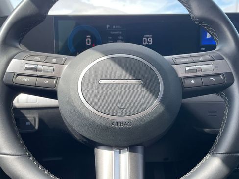 Used 2025 Hyundai Kona SEL image 29