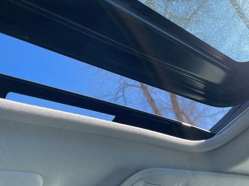 Used 2016 Subaru Forester 2.5i Premium image 10