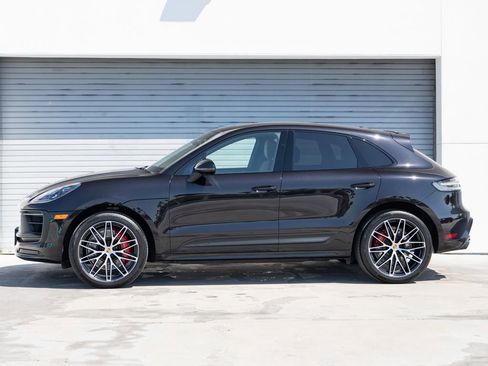 Certified 2023 Porsche Macan GTS AWD/4WD image 2