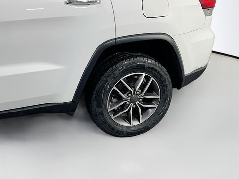 Used 2022 Jeep Grand Cherokee Limited image 28