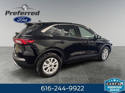 Used 2023 Ford Escape Active image 17