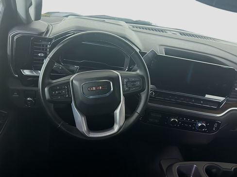 Used 2025 GMC Sierra 1500 SLT RWD image 18