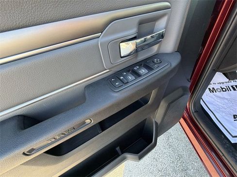 Used 2024 RAM 1500 Classic SLT image 21