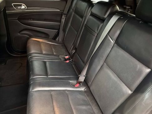 Used 2019 Jeep Grand Cherokee Limited w/ Luxury Group II AWD/4WD image 13